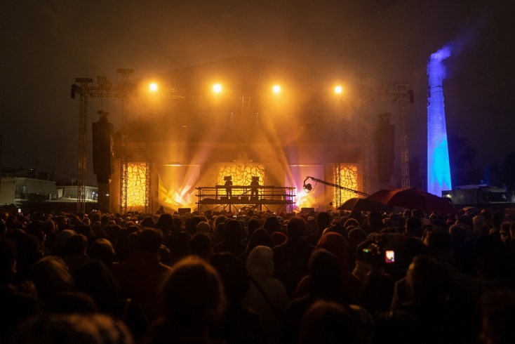 Στέρεο Νόβα στην Ελευσίνα γιατί ήταν Σάββατο Βράδυ 