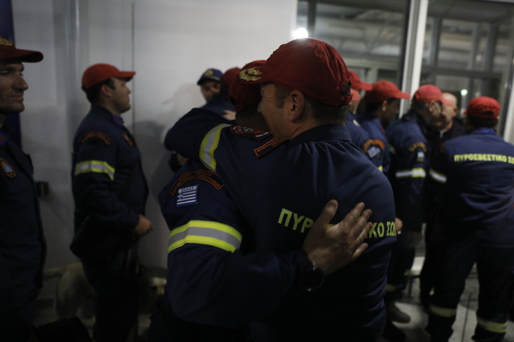 Σεισμός στην Τουρκία: Επέστρεψαν στην Αθήνα οι διασώστες της ΕΜΑΚ