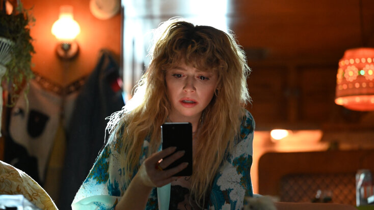 Poker Face: Οι πρώτες εντυπώσεις από τη νέα crime τηλεοπτική σειρά με πρωταγωνίστρια τη Natasha Lyonne.