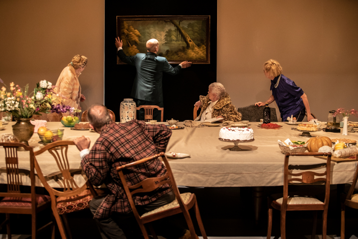 «Θείος Βάνιας» σε σκηνοθεσία Δημήτρη Καραντζά στο θέατρο Προσκήνιο