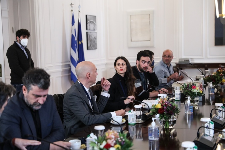 Καλλιτέχνες στη συνάντηση με τον πρωθυπουργό στο Μέγαρο Μαξίμου