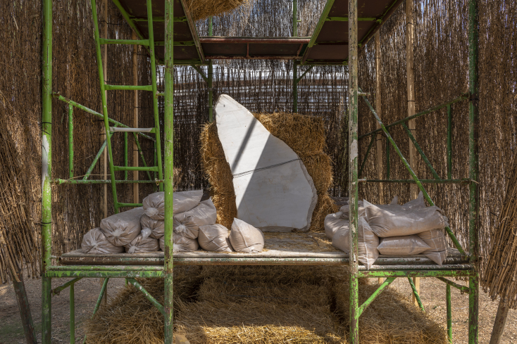 Κωστής Βελώνης «Στάχυα πέφτουν σε τσιμεντένια δάπεδα» (Παλαιό Ελαιουργείο Ελευσίνα)