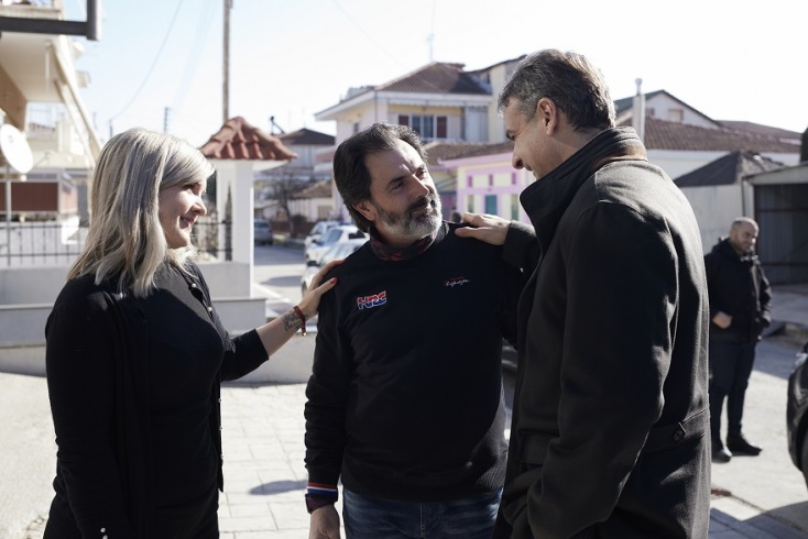 «Η ζωή τρέχει, τρέξε μαζί μου» - Η ιδιαίτερη συνάντηση Μητσοτάκη - Μαρέβας στην Πτολεμαΐδα