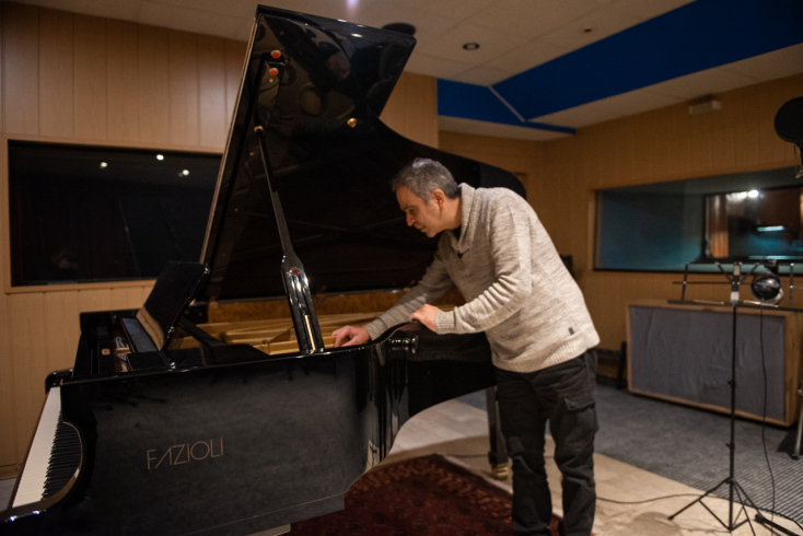 Επίσκεψη στα Artracks Recording Studios: Ο Studio Manager και Chief Engineer Γιώργος Πρινιωτάκης μιλά για τη διαδικασία ηχογράφησης, την παραγωγή και την ολοκλήρωση ενός άλμπουμ