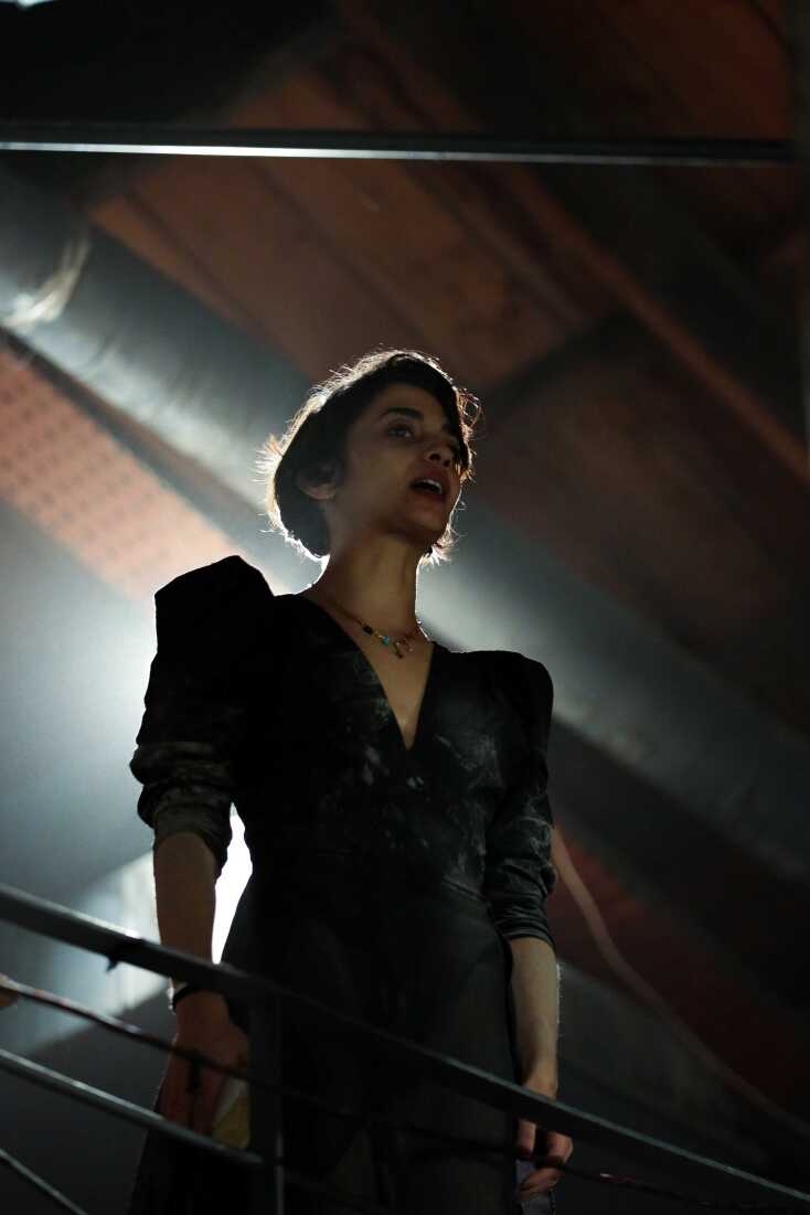 Η Μαρία Αρζόγλου στην "Αφιέρωση" στο θέατρο Σφενδόνη