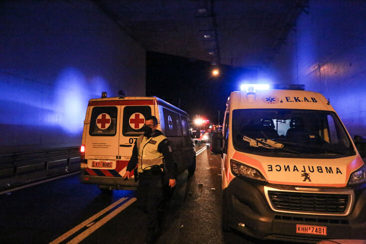 Η σύγκρουση τρένων στα Τέμπη σε 25 εικόνες