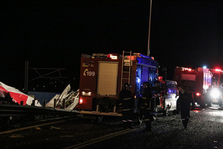 Η σύγκρουση τρένων στα Τέμπη σε 25 εικόνες