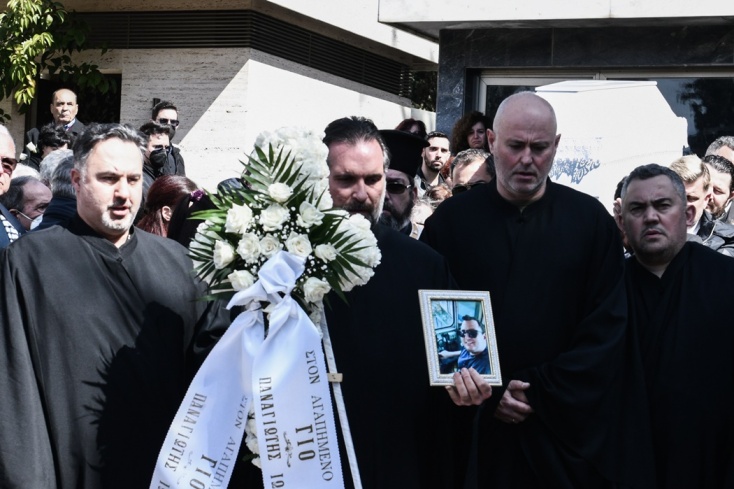 Τραγωδία στα Τέμπη: Κηδεία του 35χρονου μηχανοδηγού της εμπορικής αμαξοστοιχίας