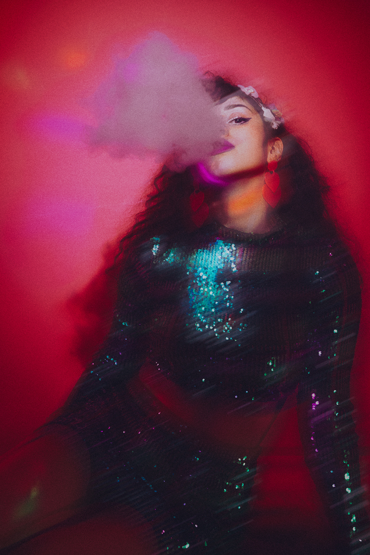 H Νεφέλη Μεγκ σχολιάζει την πρώτη της παράσταση «BOUKLA99 SHOW»