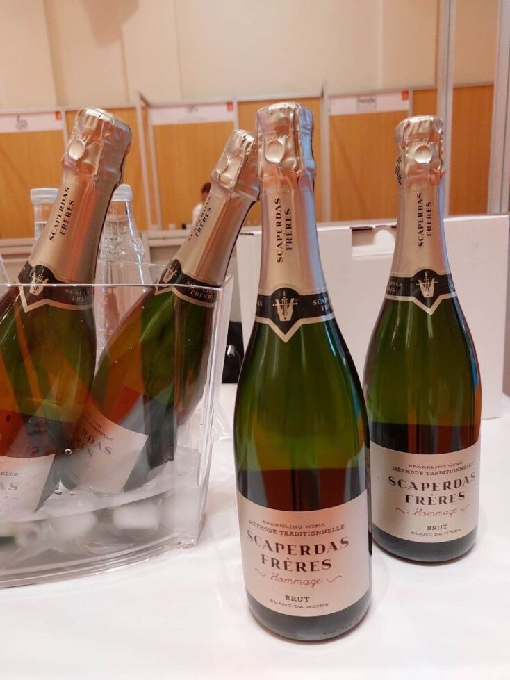 Scaperdas Frères White - Κυρ Γιάννη