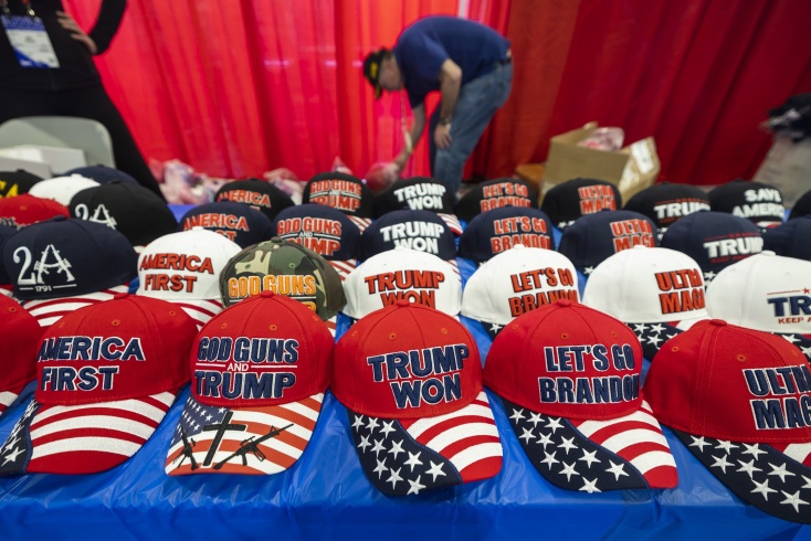 Ο Ντόναλντ Τραμπ δήλωσε ότι αναμένει να συλληφθεί την Τρίτη για την υπόθεση Στόρμι Ντάνιελς - Προτρέπει τους υποστηρικτές του να διαδηλώσουν.