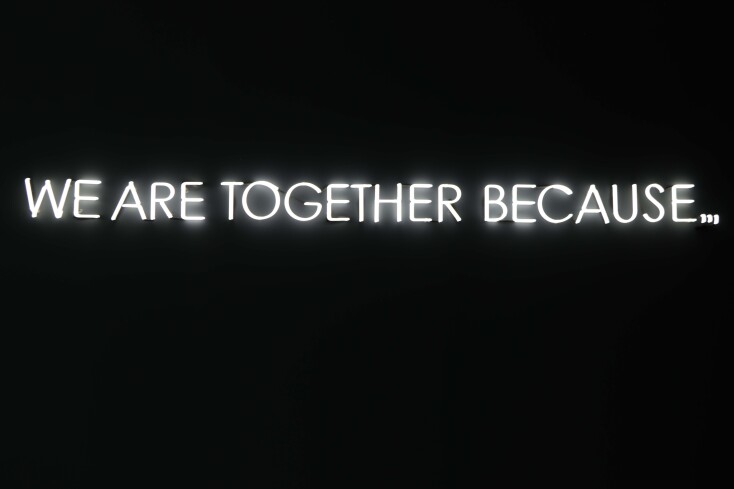 Μιχαήλ Καρίκης, "Είμαστε μαζί γιατί..." (2023)