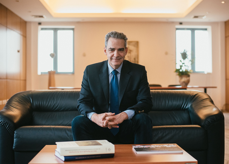 Ο Άγγελος Συρίγος μιλάει στην Athens Voice