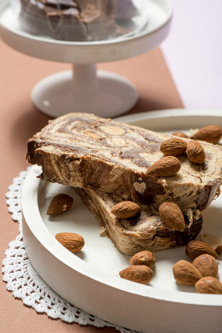 χαλβας_αμυγδαλο_κουβερτουρα