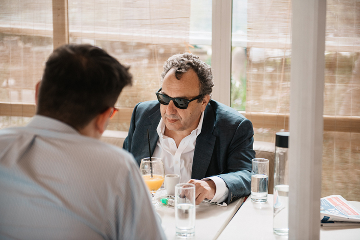 Ο Χρήστος Χωμενίδης μιλάει στην Athens Voice