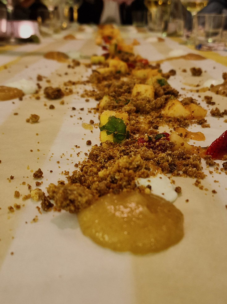 Δείπνο με αγνώστους. 