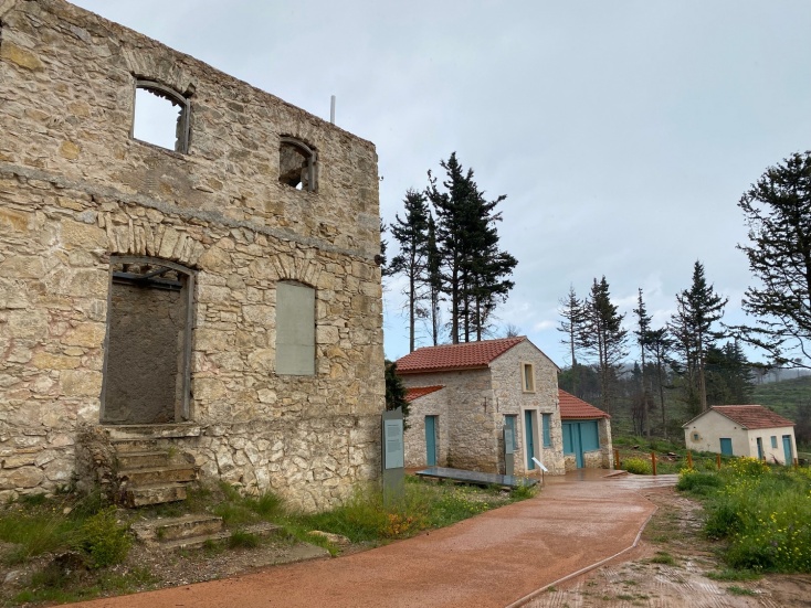 Τα πρώην βασιλικά κτήματα στο Τατόι