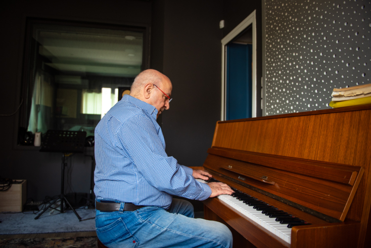 Επίσκεψη στο Level Studio: Ο μουσικός παραγωγός Αντώνης Πετρίδης μιλά για τη διαδικασία ηχογράφησης, την παραγωγή και την ολοκλήρωση ενός άλμπουμ