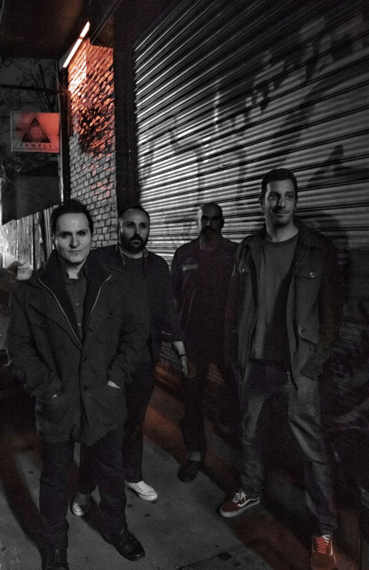 Ο Μάνος Αρετουλάκης, τραγουδιστής και κιθαρίστας των WaterStriders μιλάει για το ντεμπούτο τους «My Name Is EXPECTATION» λίγες μέρες πριν ξεκινήσει το 1st Athens Pop Fest and Convention, στο οποίο θα εμφανιστεί το αθηναϊκό σχήμα