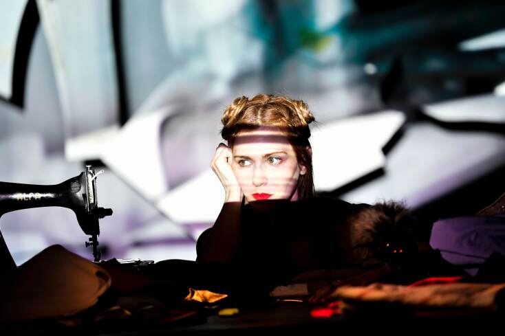 «Τι να κάνουμε;» από την Έλλη Παπακωνσταντίνου και το ODC Ensemble