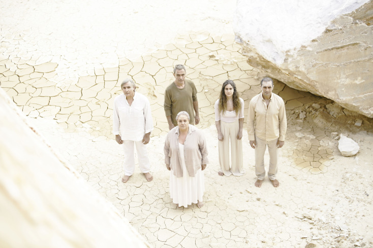 Η "Εκάβη" του Ευριπίδη με τους Ελένη Κοκκίδου (Εκάβη), Άκη Σακελλαρίου (Πολυμήστορας),. Θανάση Κουρλαμπά (Οδυσσέας),  Μαρίνα Καλογήρου (Πολυξένη), Αλέκο Συσσοβίτη (Αγαμέμνονας)