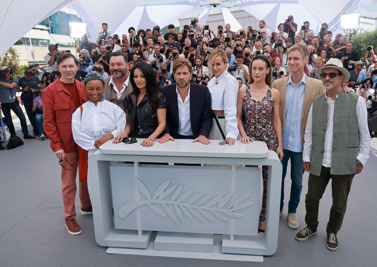 Η κριτική επιτροπή του 76ου φεστιβάλ Καννών.