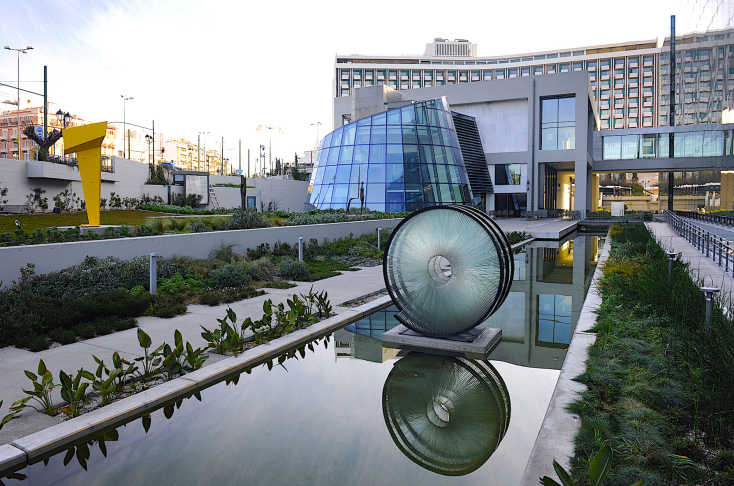 Άποψη του κήπου της Εθνικής Πινακοθήκης - Μουσείου Αλεξάνδρου Σούτσου