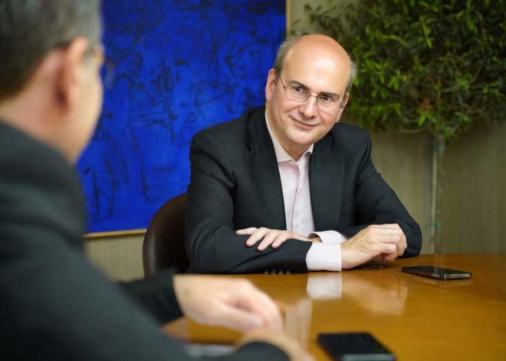 Κωστής Χατζηδάκης: «Αυτό εδώ είναι το σκοτεινό δωμάτιο της καταστροφής»