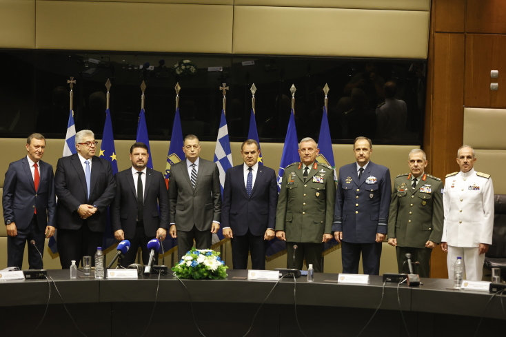 Οι τελετές παράδοσης – παραλαβής στα υπουργεία