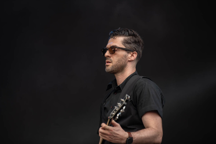 Ο κιθαρίστας των Sugar For The Pill, Ηλίας Κωστακόπουλος, απαντά σε 33 ερωτήσεις για την Αθήνα.