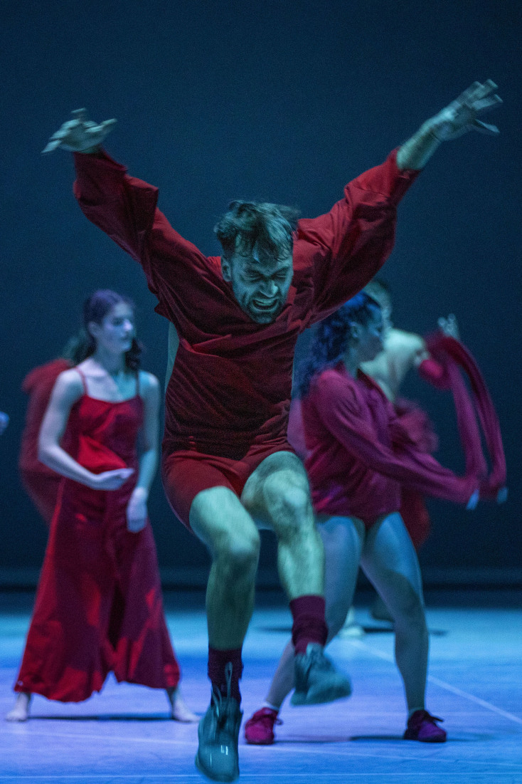 "Κάθε απόπειρα θα καταλήγει σε κομματιασμένα κορμιά και τσακισμένα κόκαλα" του Γιαν Μάρτενς