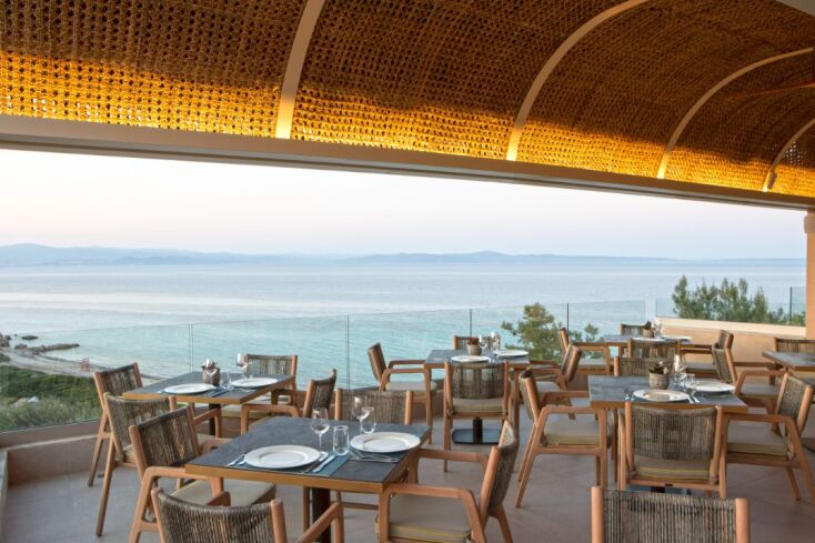 Cora Hotel & Spa Resort