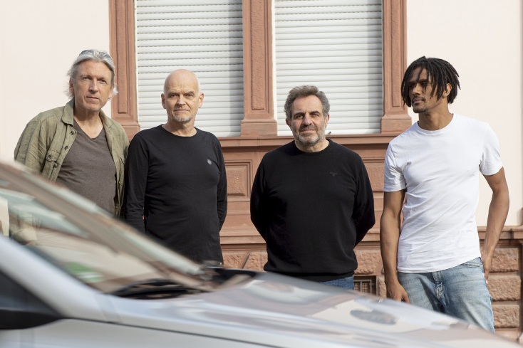 Lars Danielsson - Συνέντευξη: O σουηδός τσελίστας και μπασίστας μιλάει για τον τρόπο με τον οποίο συνέδεσε τον ήχο του ηλεκτρικού του σχήματος Liberetto, με τον ήχο της Συμφωνικής Ορχήστρας του Γκέτεμποργκ στο νέο του άλμουμ, «Symphonized».