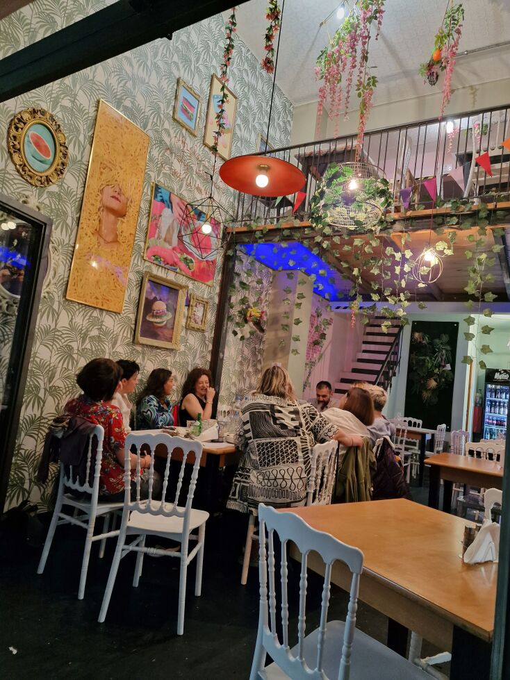 «Κιτς και σ' έφαγα»