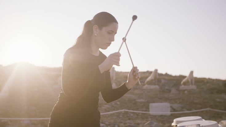 Η Κατερίνα Κοσκινά στο πλαίσιο της συναυλίας στη Δήλο