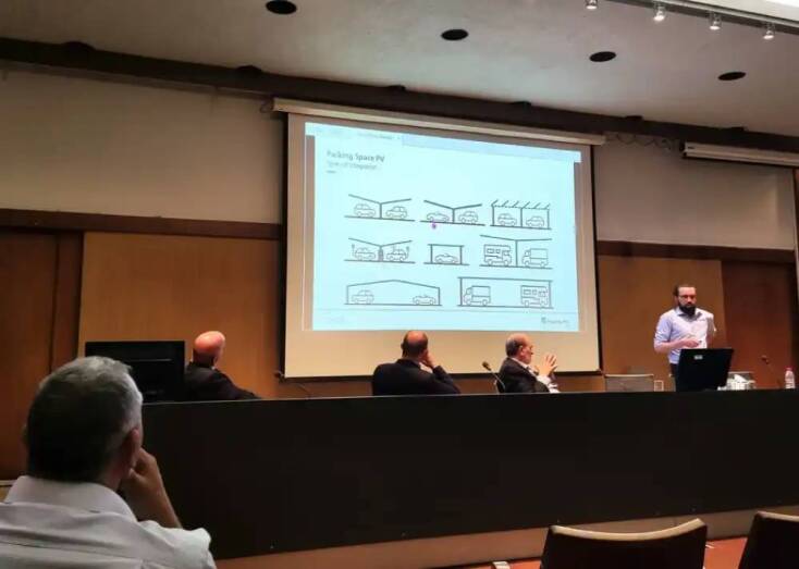 Τις δυνατότητες στέγασης θέσεων στάθμευσης με φωτοβολταϊκά παρουσίασε ο επιστημονικός συνεργάτης του Ινστιτούτου Fraunhofer/ISE Alexander Kleinhans