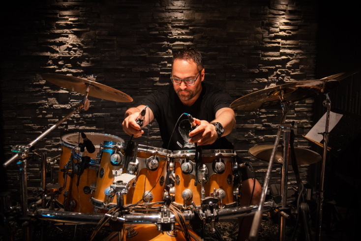 Επίσκεψη στο Studio Nikta: Ο μουσικός παραγωγός Τάσος Κατσούλης μιλά για τη διαδικασία ηχογράφησης, την παραγωγή και την ολοκλήρωση ενός άλμπουμ