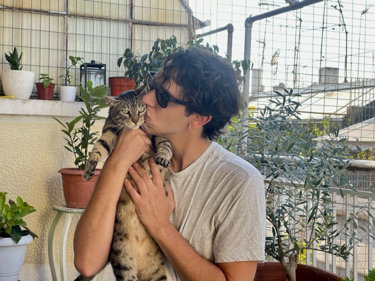 Βρήκαμε την άνοιξη το κατακαλόκαιρο με τον Μάριο Ψαριανό