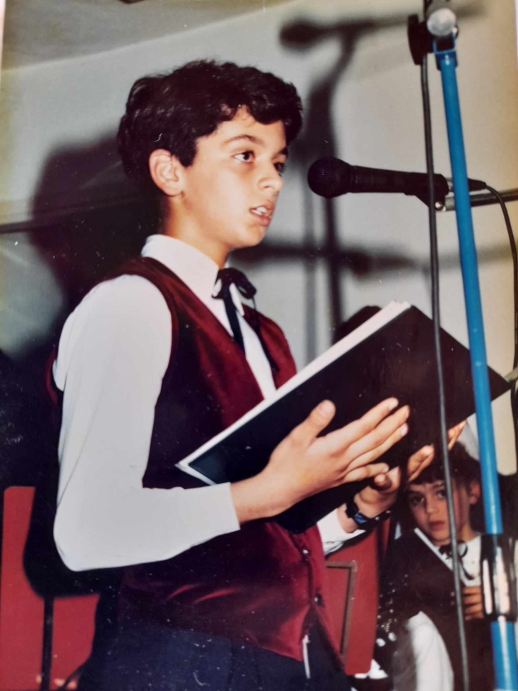 Πέτρος Κλαμπάνης: O διεθνούς φήμης μπασίστας και συνθέτης απαντά σε 33 ερωτήσεις για την Αθήνα