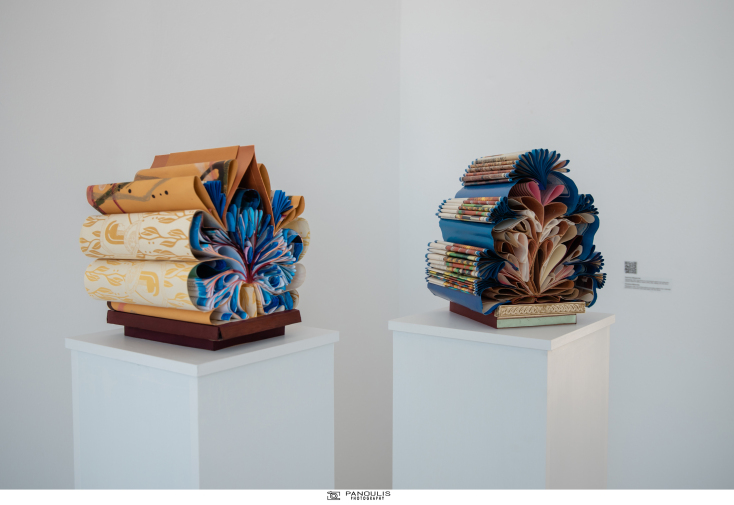 Δημιουργίες της Χριστίνας Μήτρεντσε στην έκθεση "Επαναλήψεις" στην Citronne στον Πόρο