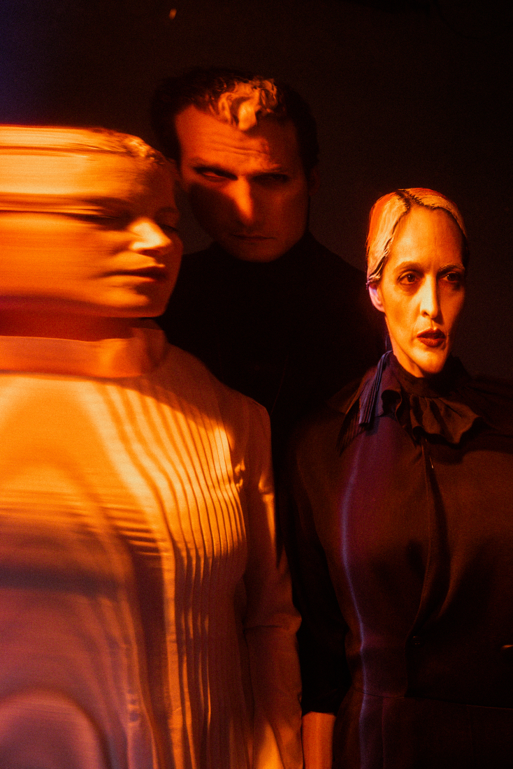 "Συμπτώματα από την έλλειψη βάρους" στο Μικρό θέατρο Αρχαίας Επιδαύρου