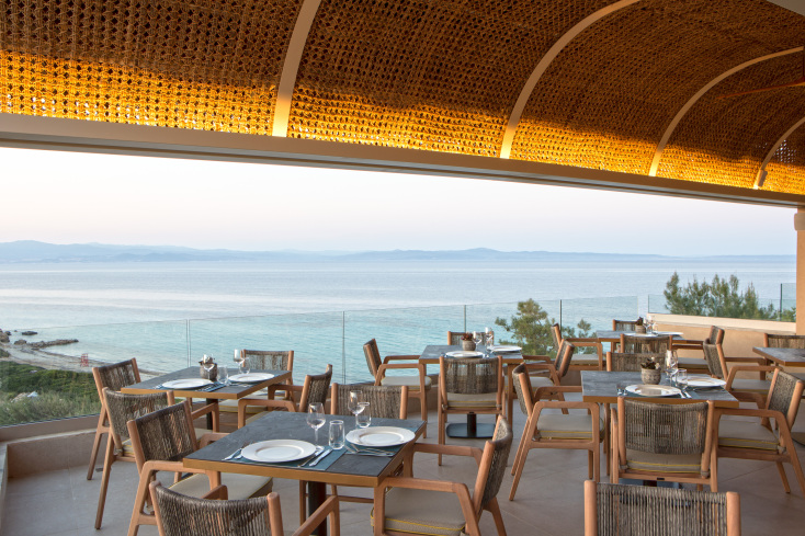 Cora Hotel & Spa Resort: Το μέρος στη Χαλκιδική που μπορείς να ζήσεις μαγικές στιγμές