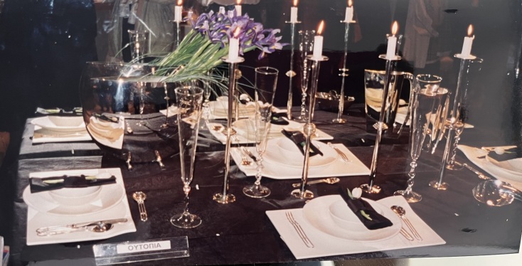 Πέθανε η Λίνα Κυριαζάκου, ιδιοκτήτρια της Utopia του Κολωνακίου ένα από τα πρώτα καταστήματα που μίλησε στην καλαισθησία των Αθηναίων. 