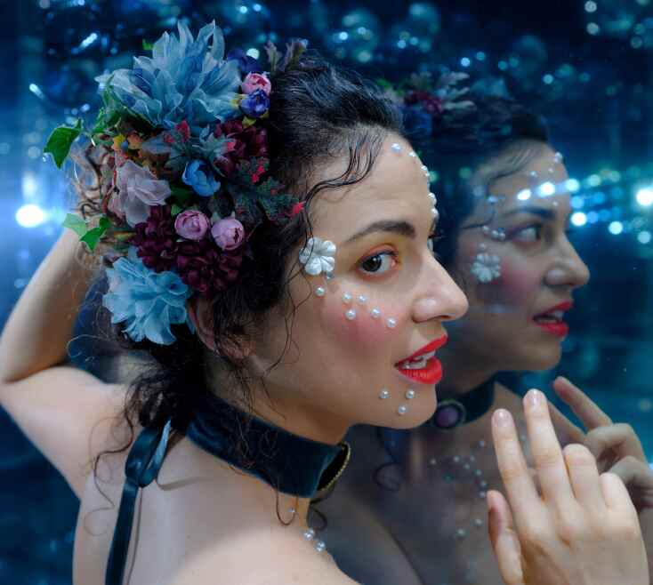 H Αμαλία Καβάλη (βραβείο Μελίνα Μερκούρη 2021-22) στη "Δωδέκατη νύχτα" του Θεάτρου Τέχνης