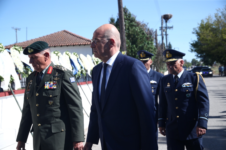 Θρήνος στην κηδεία του πιλότου του Canadair Περικλή Στεφανίδη - Παρών ο Μητσοτάκης