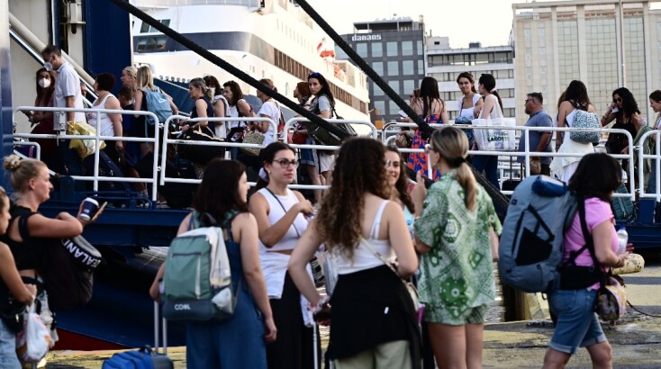 Η «Μεγάλη Έξοδος» του Αυγούστου σε εικόνες