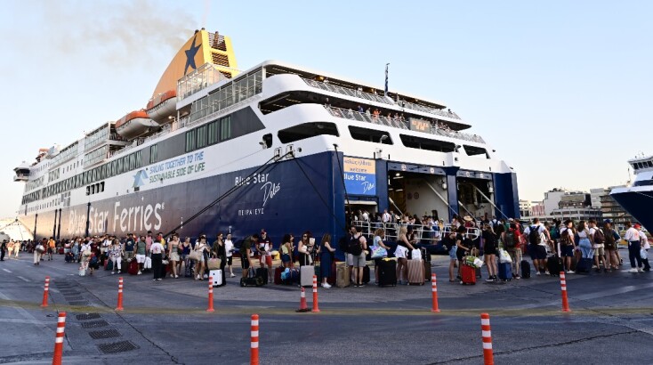 Η «Μεγάλη Έξοδος» του Αυγούστου σε εικόνες