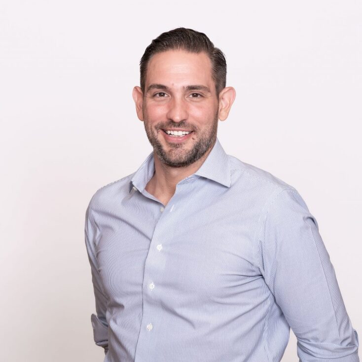 Βασίλειος - Φοίβος Αξιώτης