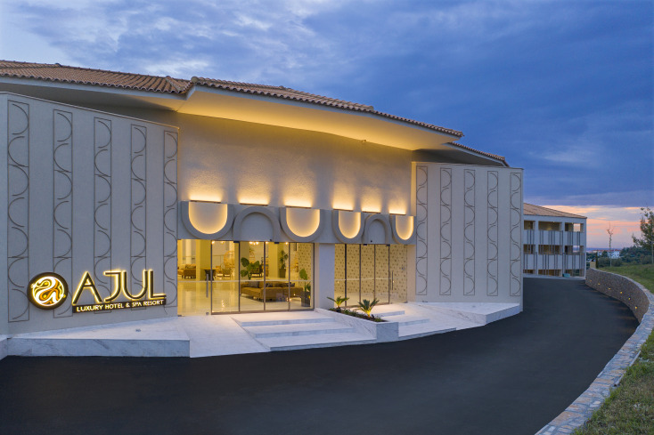 Οικογενειακές διακοπές στο Ajul Luxury Hotel & Spa Resort: Μια μοναδική εμπειρία ευζωίας στη Χαλκιδική
