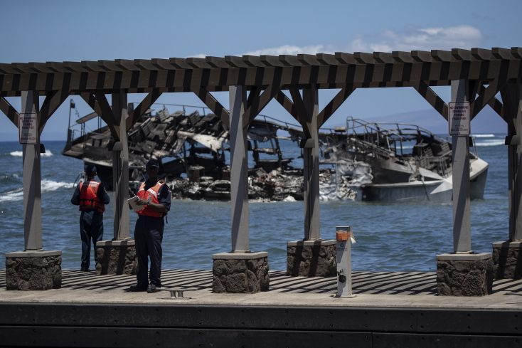 Βροχή επικρίσεων για τη διαχείριση της τεράστιας καταστροφής που έπληξε τη Χαβάη